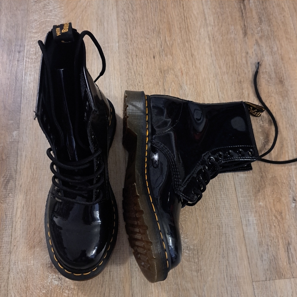 Black Patent Lace-Up Combat Boots by Dr. Martens Size 9